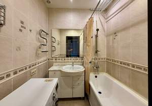 3-к квартира, вторичка, 74м2, 2/4 этаж