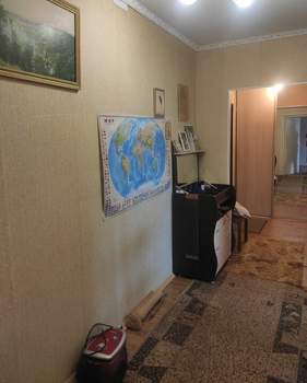 2-к квартира, вторичка, 65м2, 1/10 этаж
