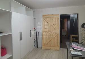 2-к квартира, вторичка, 58м2, 3/10 этаж