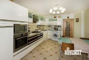 3-к квартира, вторичка, 82м2, 3/6 этаж