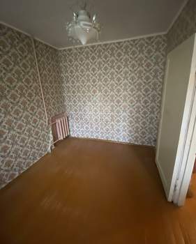 2-к квартира, вторичка, 42м2, 1/5 этаж