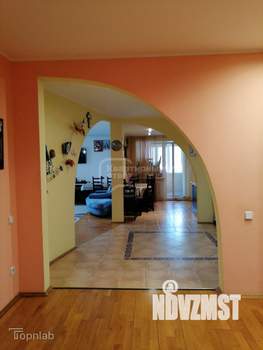 4-к квартира, сданный дом, 131м2, 1/10 этаж