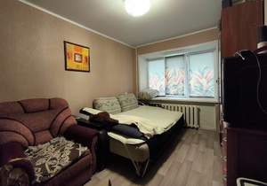 2-к квартира, вторичка, 40м2, 1/4 этаж