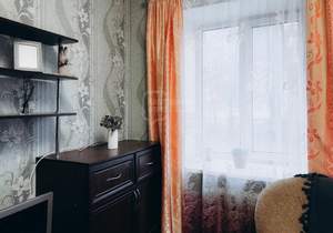 3-к квартира, вторичка, 74м2, 1/2 этаж