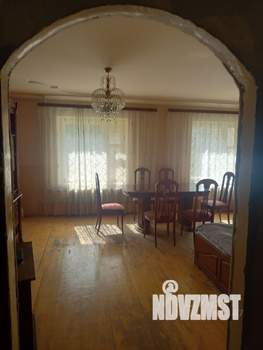 3-к квартира, вторичка, 104м2, 1/6 этаж