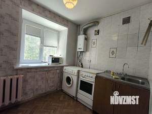 3-к квартира, вторичка, 58м2, 2/5 этаж