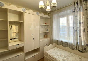 4-к квартира, вторичка, 74м2, 8/9 этаж