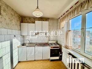 2-к квартира, вторичка, 50м2, 4/10 этаж