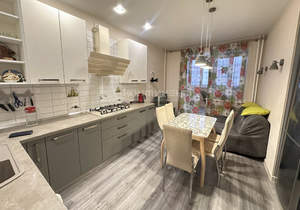 3-к квартира, вторичка, 98м2, 10/12 этаж