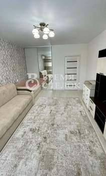 1-к квартира, вторичка, 42м2, 7/12 этаж