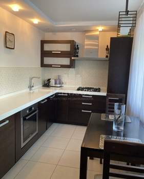 2-к квартира, вторичка, 68м2, 2/10 этаж