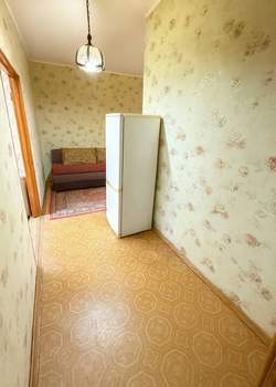 2-к квартира, вторичка, 54м2, 1/9 этаж