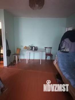2-к квартира, вторичка, 42м2, 1/5 этаж