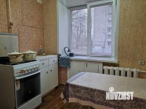 3-к квартира, вторичка, 42м2, 1/5 этаж