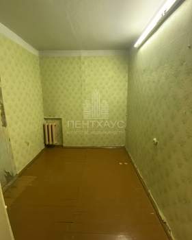 2-к квартира, вторичка, 42м2, 1/5 этаж