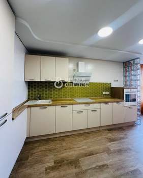 2-к квартира, вторичка, 55м2, 14/17 этаж