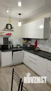 3-к квартира, вторичка, 99м2, 10/18 этаж