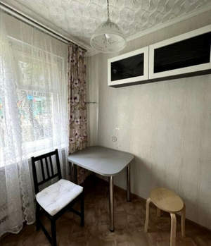 2-к квартира, вторичка, 43м2, 1/5 этаж