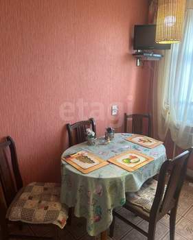 3-к квартира, вторичка, 66м2, 9/10 этаж