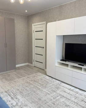 2-к квартира, вторичка, 58м2, 2/17 этаж