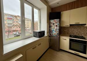 3-к квартира, вторичка, 74м2, 2/4 этаж