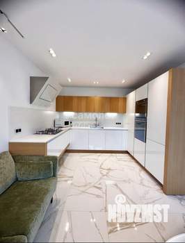 3-к квартира, вторичка, 102м2, 8/10 этаж