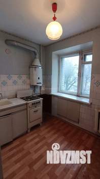 4-к квартира, вторичка, 61м2, 3/5 этаж