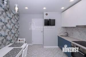 2-к квартира, вторичка, 58м2, 1/18 этаж