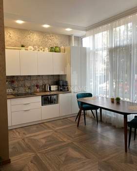 1-к квартира, вторичка, 65м2, 1/3 этаж