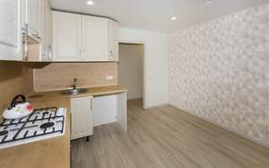 2-к квартира, вторичка, 56м2, 10/18 этаж