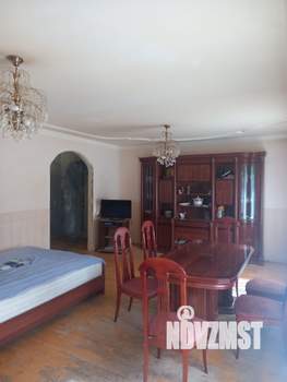 3-к квартира, вторичка, 104м2, 1/6 этаж