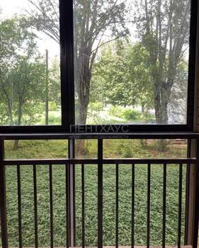 3-к квартира, вторичка, 105м2, 1/10 этаж