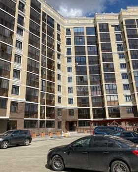 3-к квартира, вторичка, 105м2, 1/10 этаж