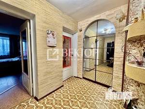 3-к квартира, вторичка, 63м2, 5/5 этаж