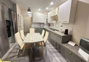 3-к квартира, вторичка, 98м2, 10/12 этаж