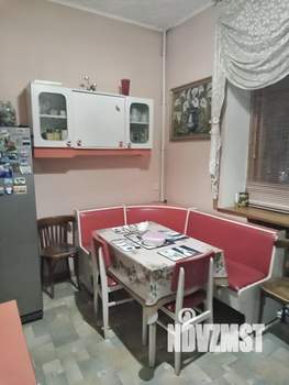 3-к квартира, вторичка, 101м2, 2/4 этаж