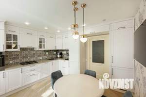 3-к квартира, вторичка, 102м2, 4/10 этаж