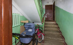 2-к квартира, вторичка, 42м2, 1/5 этаж