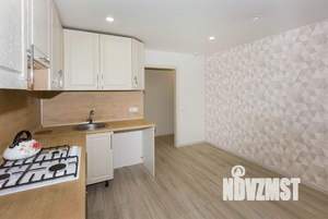 2-к квартира, вторичка, 56м2, 10/18 этаж