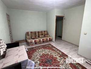 2-к квартира, вторичка, 42м2, 3/5 этаж