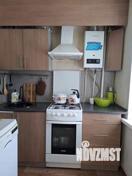 3-к квартира, вторичка, 58м2, 3/5 этаж