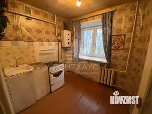 2-к квартира, вторичка, 42м2, 1/5 этаж