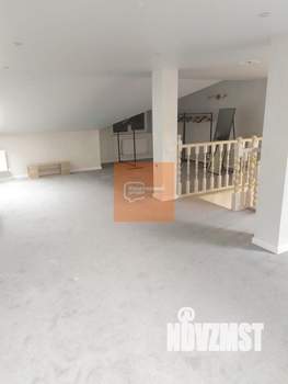 4-к квартира, вторичка, 200м2, 1/3 этаж