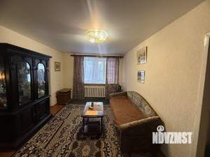 4-к квартира, вторичка, 61м2, 3/5 этаж