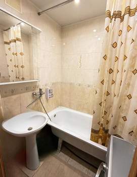 2-к квартира, вторичка, 54м2, 1/9 этаж