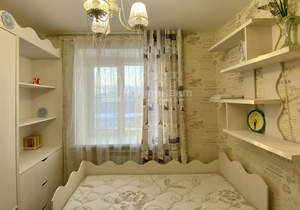 4-к квартира, вторичка, 74м2, 8/9 этаж