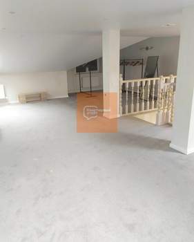 4-к квартира, вторичка, 200м2, 1/3 этаж