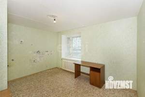 2-к квартира, вторичка, 63м2, 1/10 этаж