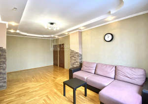 3-к квартира, вторичка, 81м2, 5/5 этаж