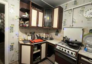 2-к квартира, вторичка, 40м2, 1/4 этаж